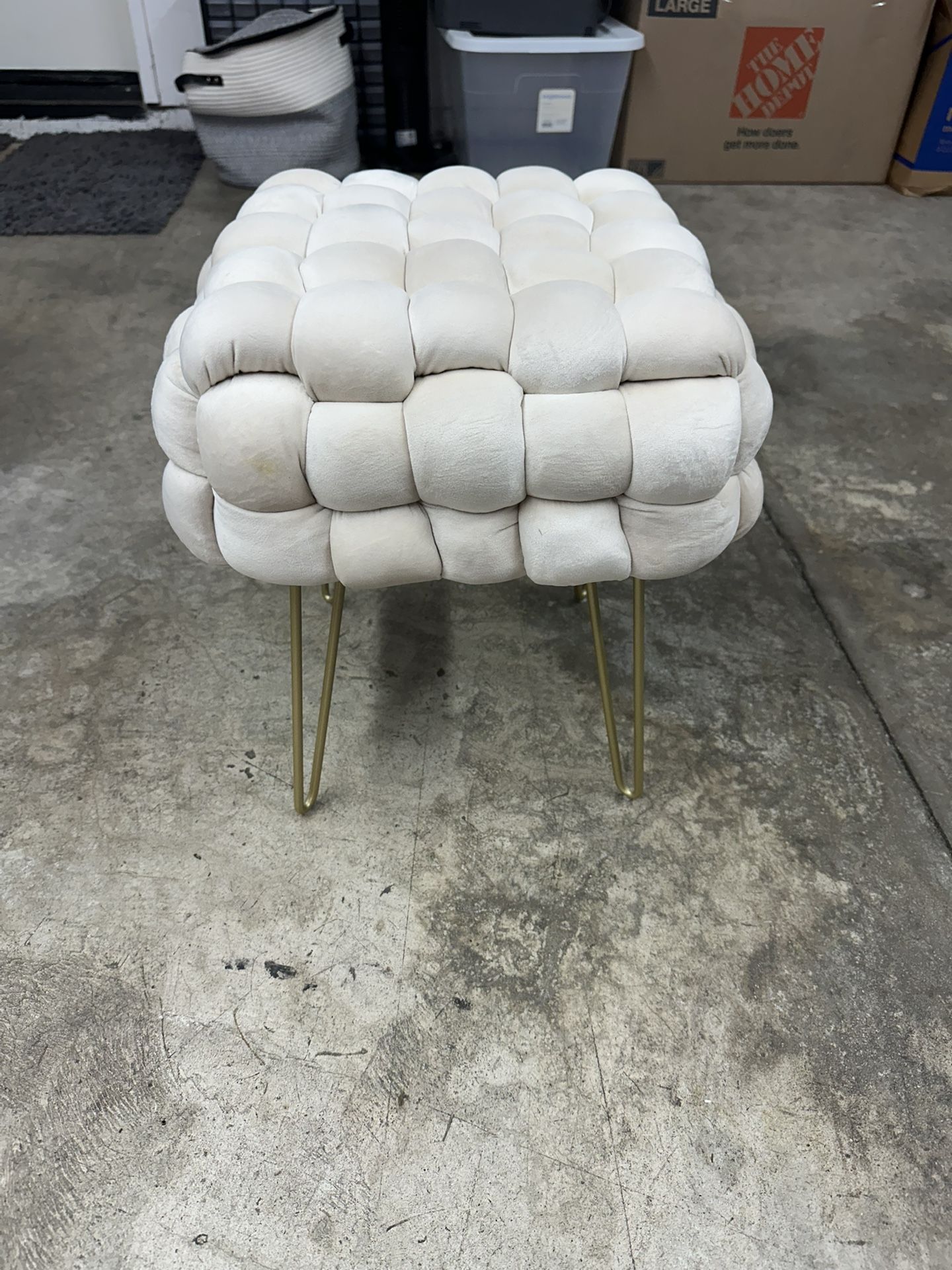 Puff-Top Stool With Weaved Cushion