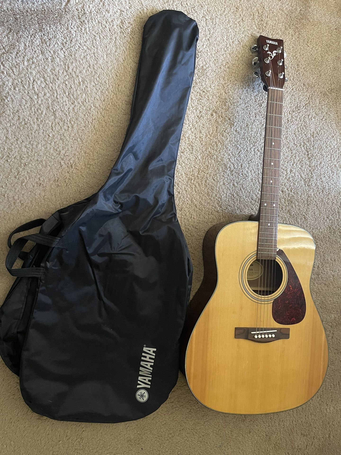 Yamaha F-325 Acoustic Guitar 