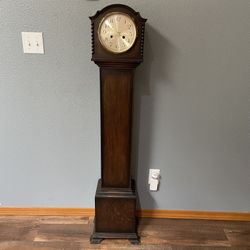 Small Grandfather Clock-works!