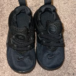 Toddler Nike Shoe Size 8c