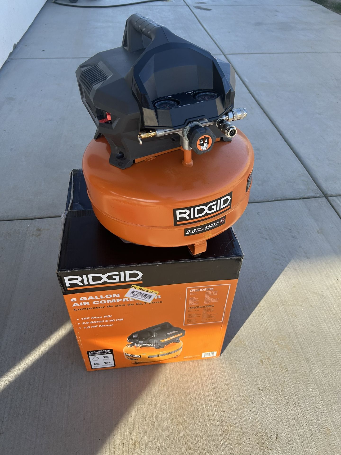RIDGID RDGD 6 gal. 150 PSI Portable Electric Pancake Air Compressor