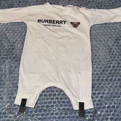 Burberry Baby Onesie Newborn-Unisex