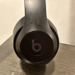 Beats Studio Pro