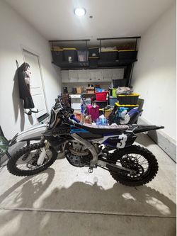 YZ450