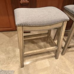 Barstool Maven Lane Adrien Backless Saddle Kitchen Stool with Fabric Upholstery