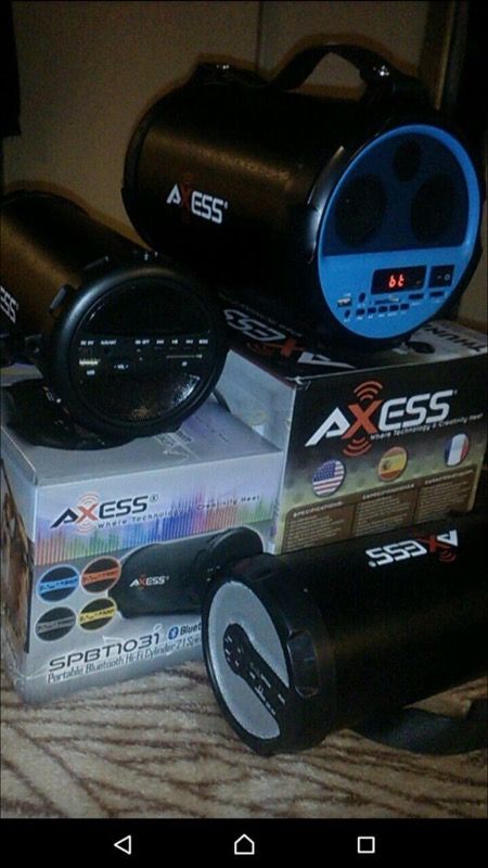 Axess Bluetooth speakers