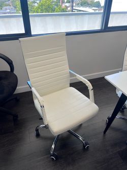 Bowthy White Leather Office Chair
