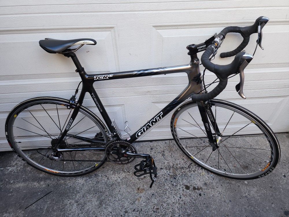 Giant TCR Carbon Road Bike