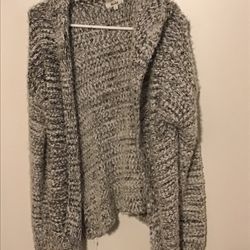 Womens Small Hooded Sweater