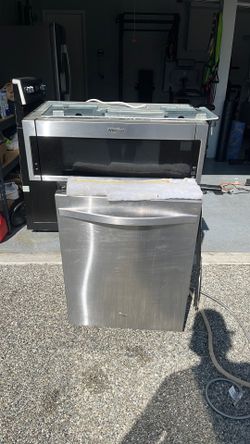 Whirlpool microwave and dishwasher