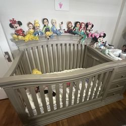 Sorelle Crib