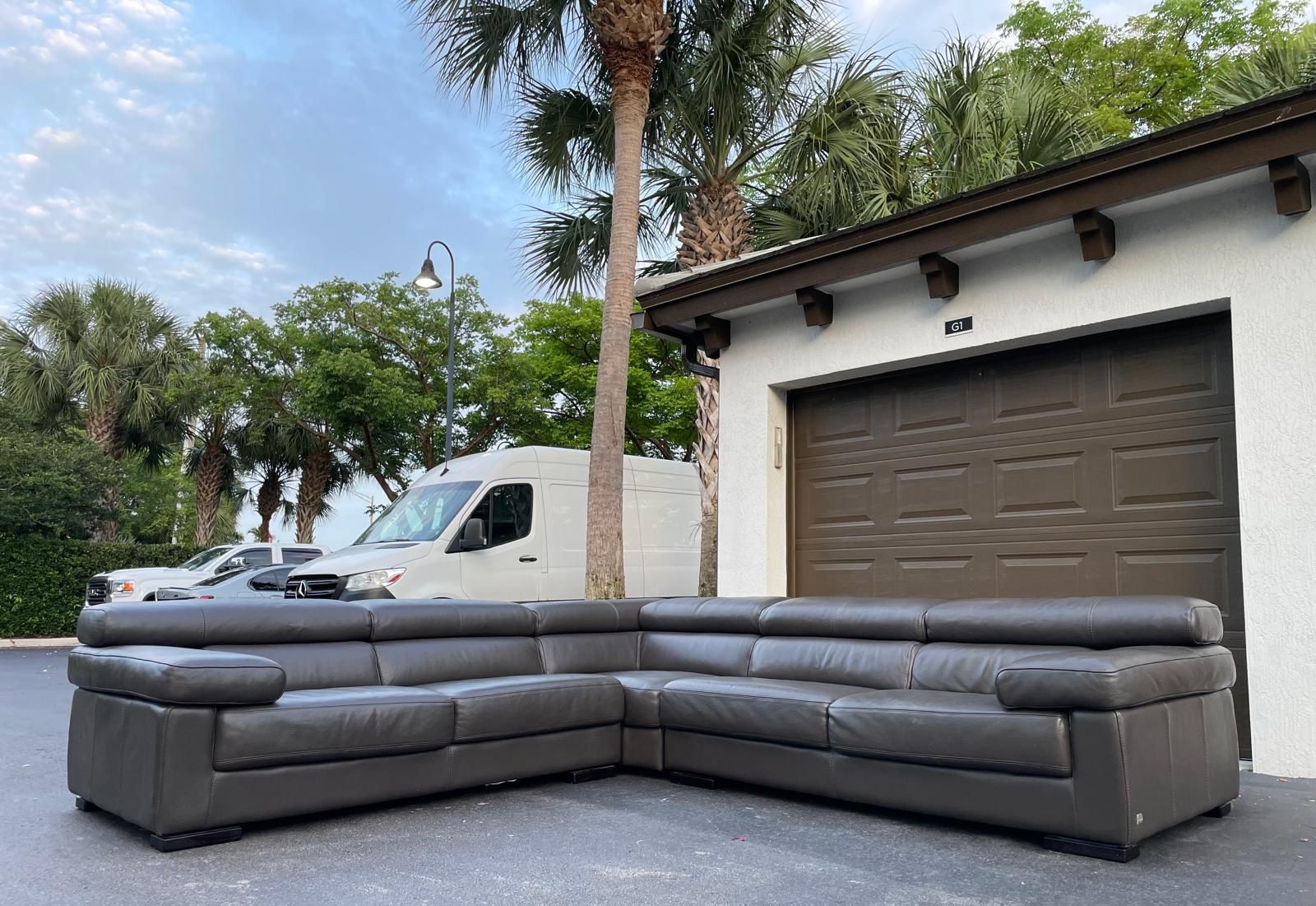Sectional Couch/Sofa - Gray - Italian Leather - Delivery Available 🚛