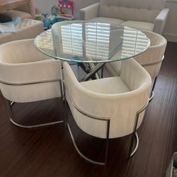 Dining Table 5 Piece Special Christmas Price