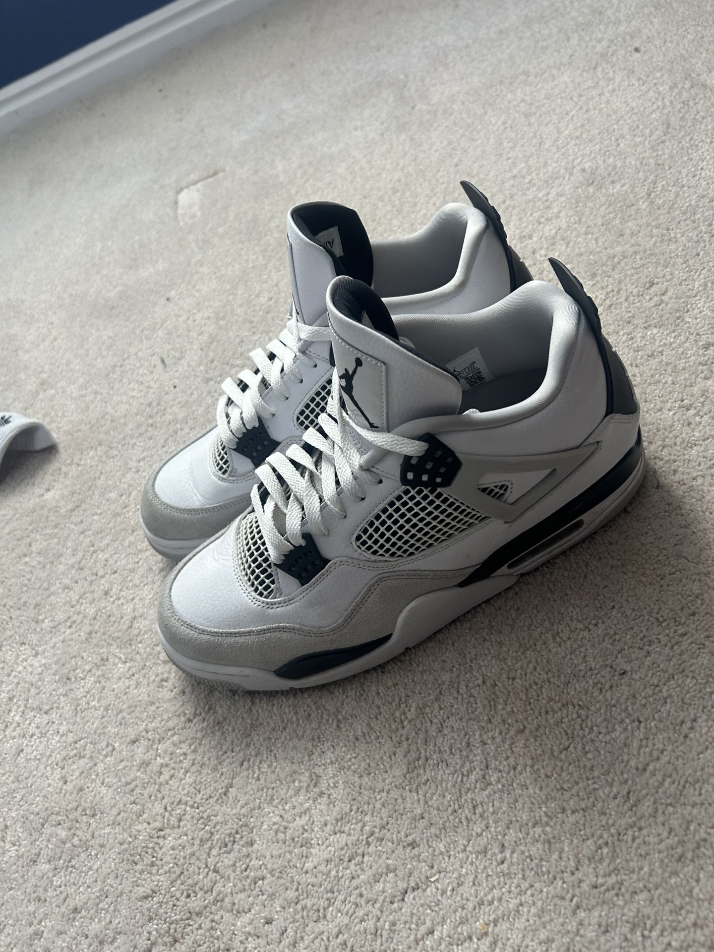 Jordan 4 Military Grey