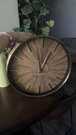 Wall clock
