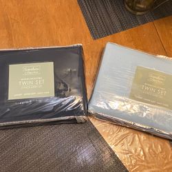 Twin  3 Piece Sheet Set (BRAND NEW)