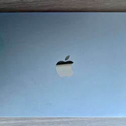 MacBook Air 13 Inches  M4 256GB