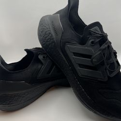 Adidas Ultraboost 22 Size 10.5