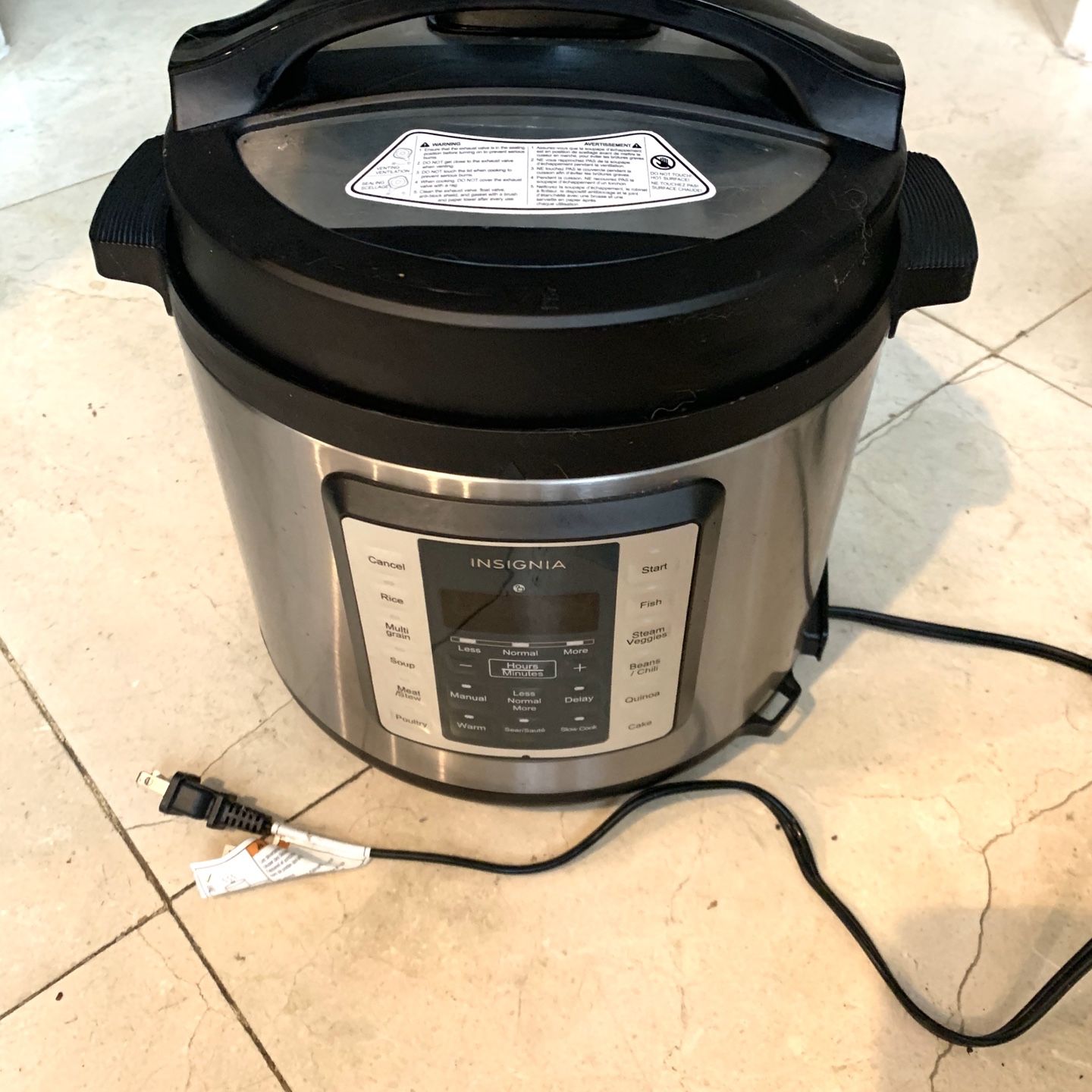 insignia pressure cooker 6qt for Sale in Dallas, TX - OfferUp