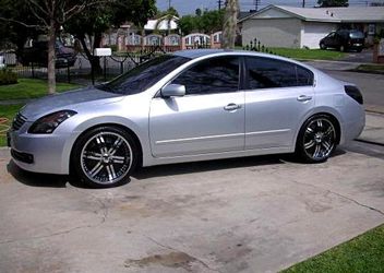 Nissan Altima SE 3.5L V6 Automatic Sedan 2008