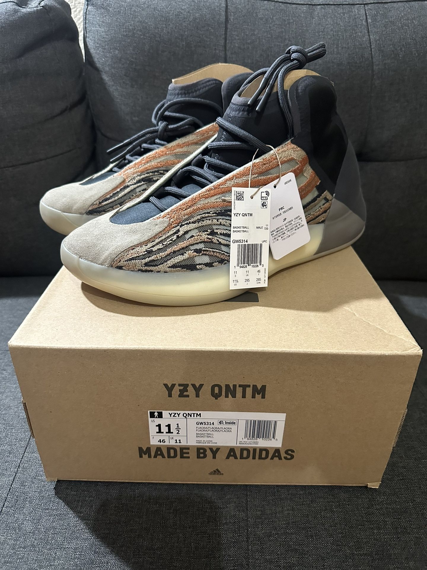 Adidas Yeezy QNTM Flash Orange DS New With Box