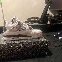  Air Jordan 4 Retro "Military Black" Size 11 And Air Jordan 5 Retro ‘Raging Bull’ Size 10.5