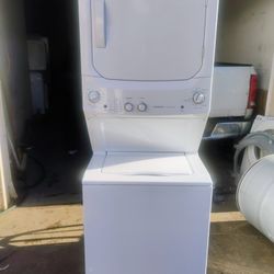 G E Laundry Center Washer And Dryer Electric 