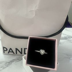 Pandora Ring