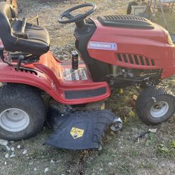 Lawnmower Tractor