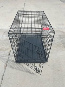 Black pet Crate with Tray