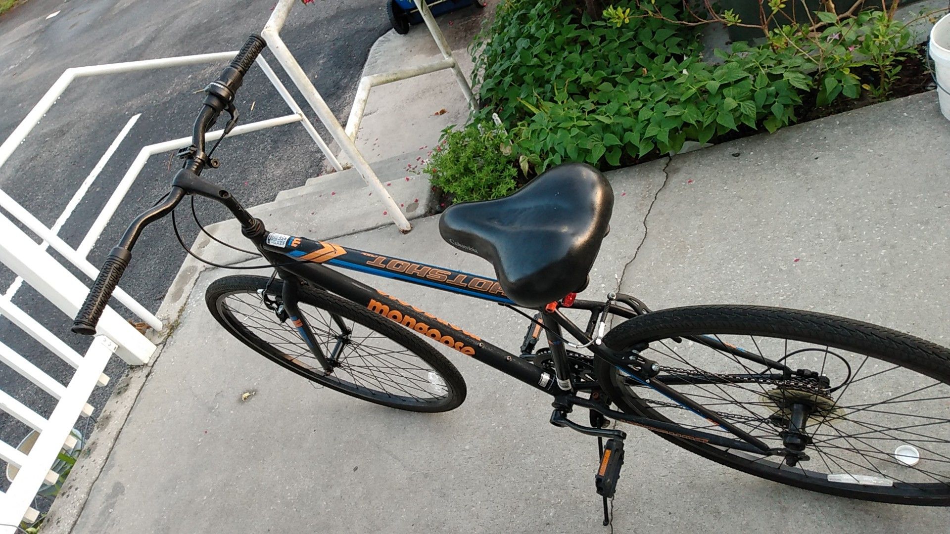 mongoose hotshot hybrid bike review