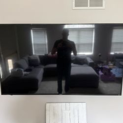65” Hisense TV 4K