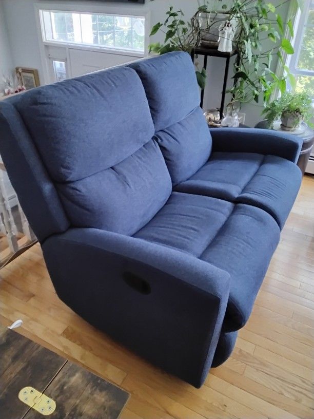 2 Recliners