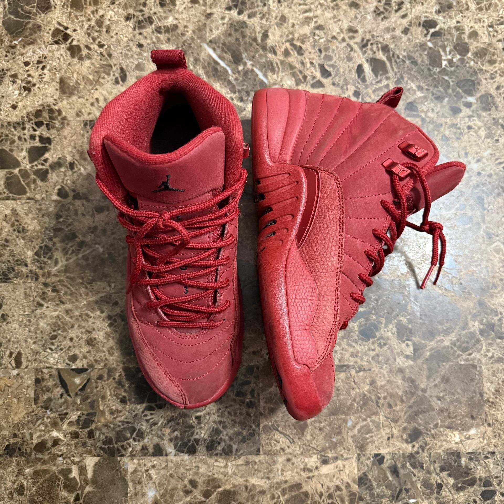 Jordan Retro 12 Gym Red Size 6Y