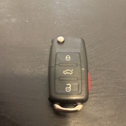 VW Key Fob Casing With Uncut Key Blade