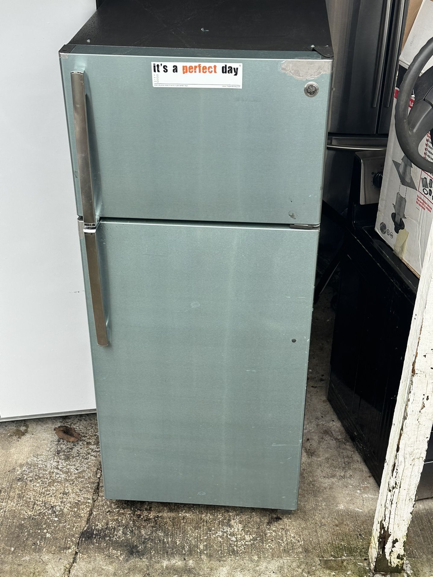 Ge Refrigerator