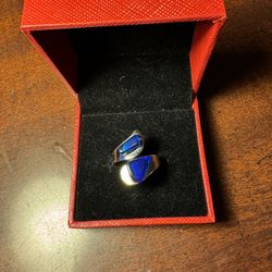 Ring Size 7.5   $10