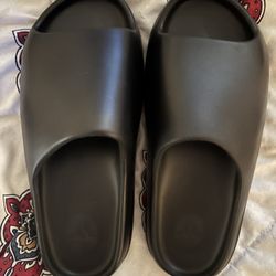 Adidas Black Yeezy Slides (Size 12)