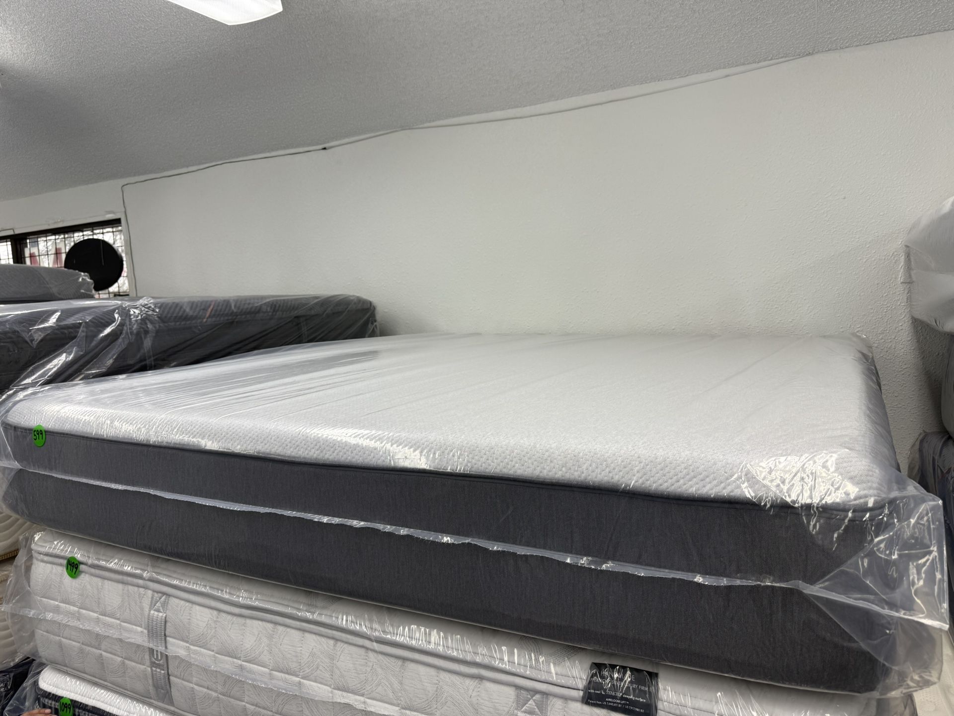 KING SIZE CASPER MATTRESS & BOX SPRINGS BED SET