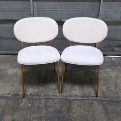 Contemporary chair set