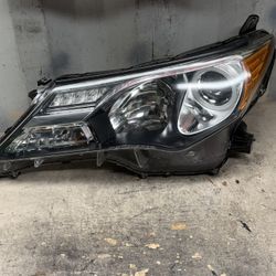 2013 2014 2015 Toyota Rav4 Left Driver Side Headlight OEM