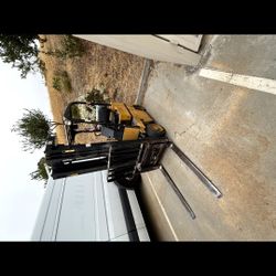 Shop Forklift Good Working Condition 