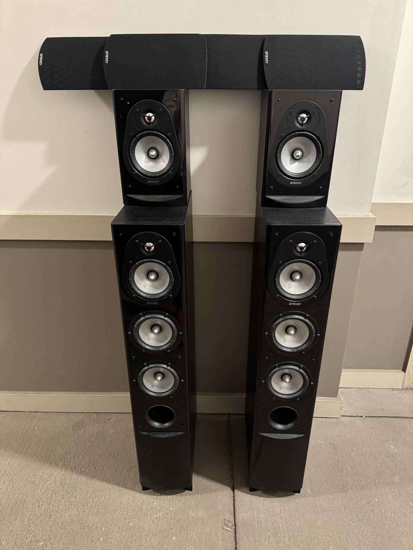 2 Energy Tower Speakers + 2 Energy Surround Sound Speakers 