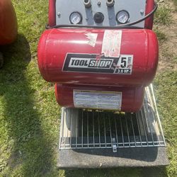 Air Compressor By Tool Shop Great For  Roofing Just Add Your Own Air Hose Excellent Working 