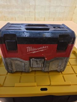 Milwaukee Cordless Wet/Dry Vacuum Tool Only