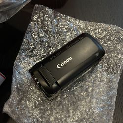 Canon HF R800  Camcorder