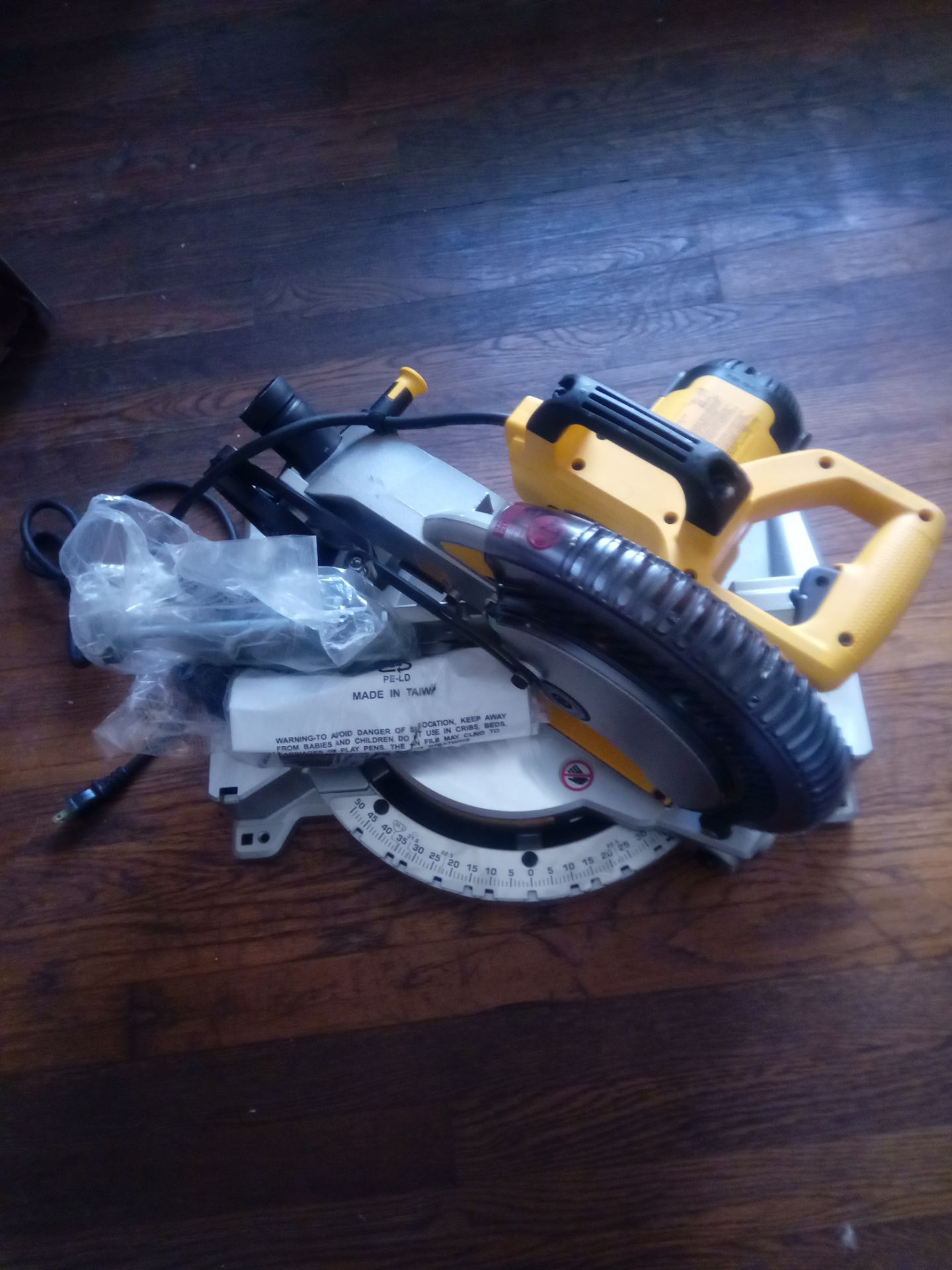 DeWalt chop saw new