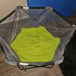 Summer Infant Pop N Play Portable Playground 