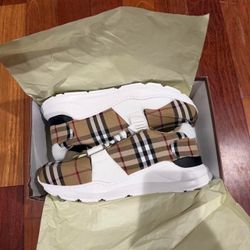 Burberry shoes