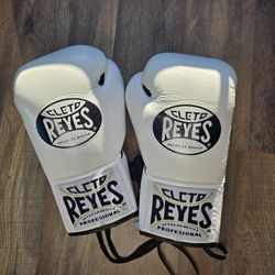 Cleto Reyes Fight Gloves 8oz